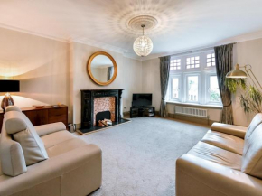 Pass The Keys Stunning 2 bedroom apartment in Uplands